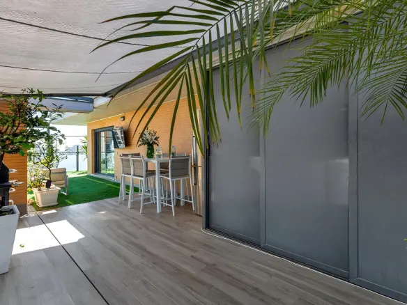 3-bedroom Penthouse In Alicante, Spain (165 M²)
