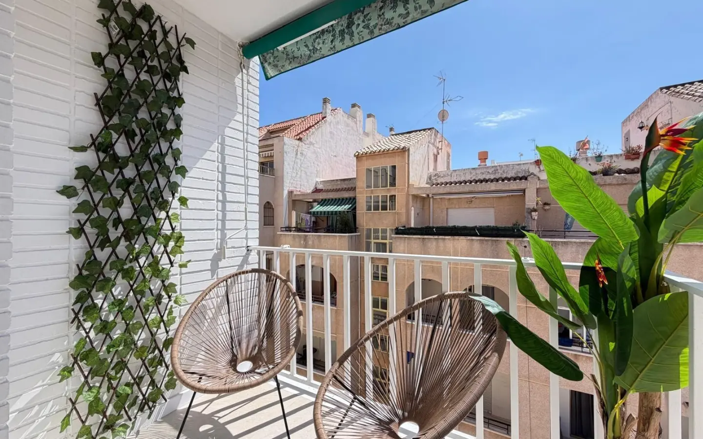 3-bedroom Penthouse In Torrevieja, Spain (92 M²)