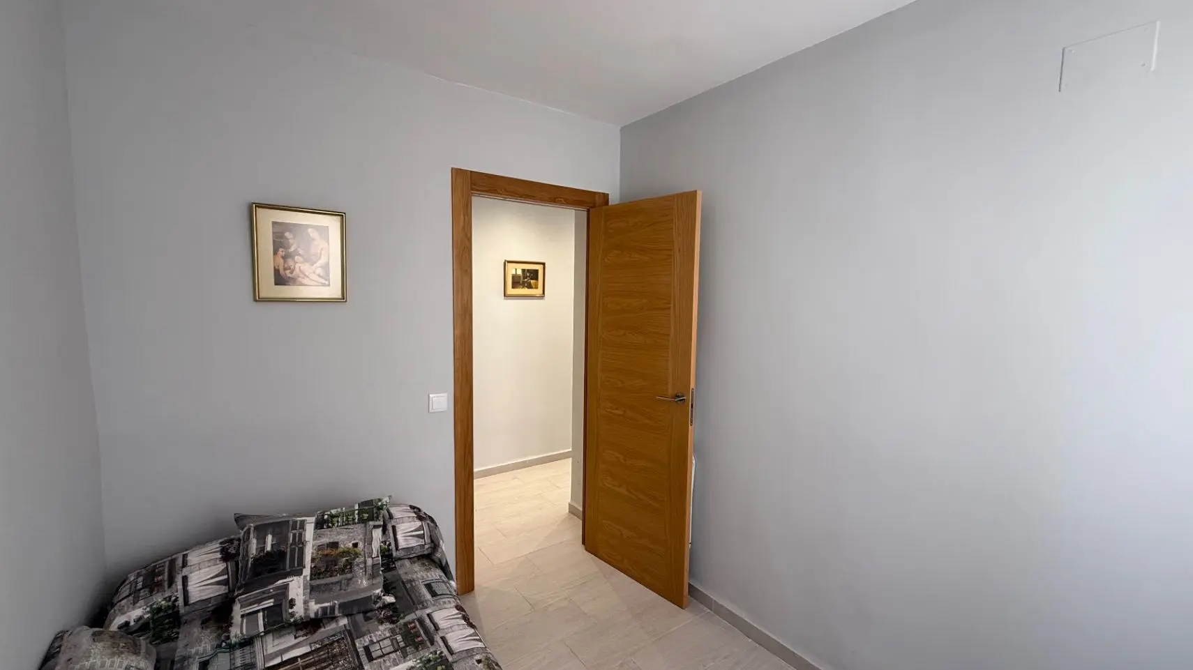 Apartment Of 86 M² With Features In Torrevieja, Spain