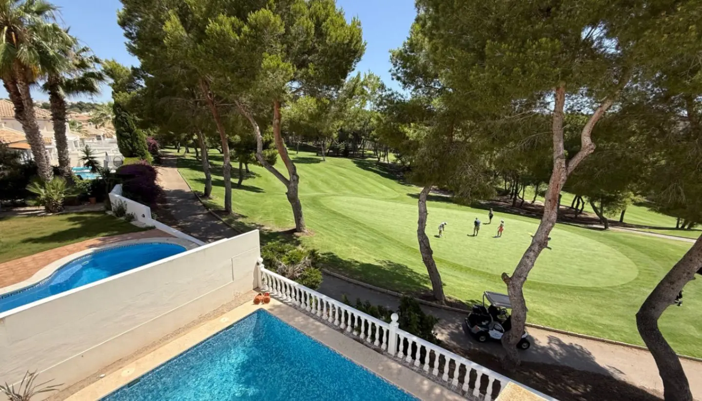 4-bedroom Villa In Orihuela, Spain (137 M²)