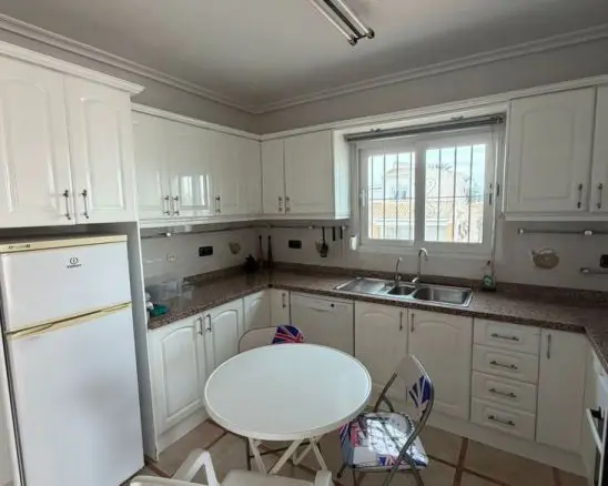 5-bedroom Villa In Orihuela Costa, Spain (130 M²)