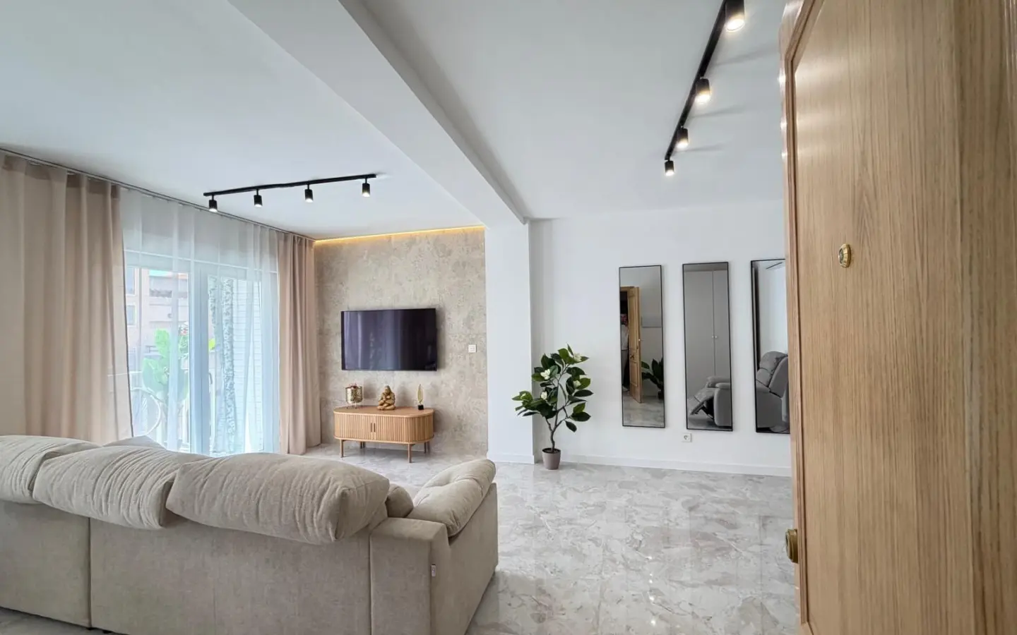 3-bedroom Penthouse In Torrevieja, Spain (92 M²)