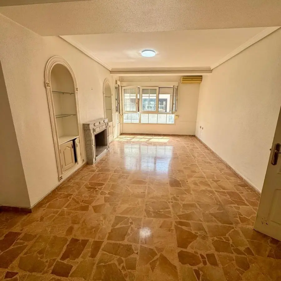 5-bedroom Apartment In Torrevieja, Spain (243 M²)