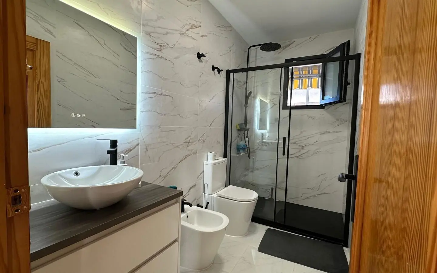 2-bedroom Apartment In Torrevieja, Spain (119 M²)