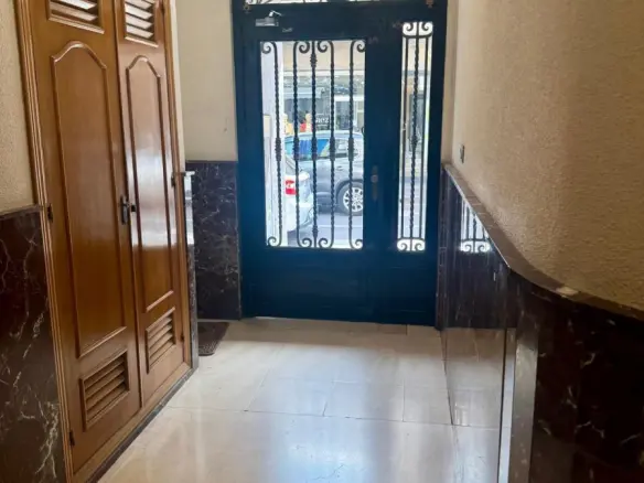 5-bedroom Apartment In Torrevieja, Spain (243 M²)
