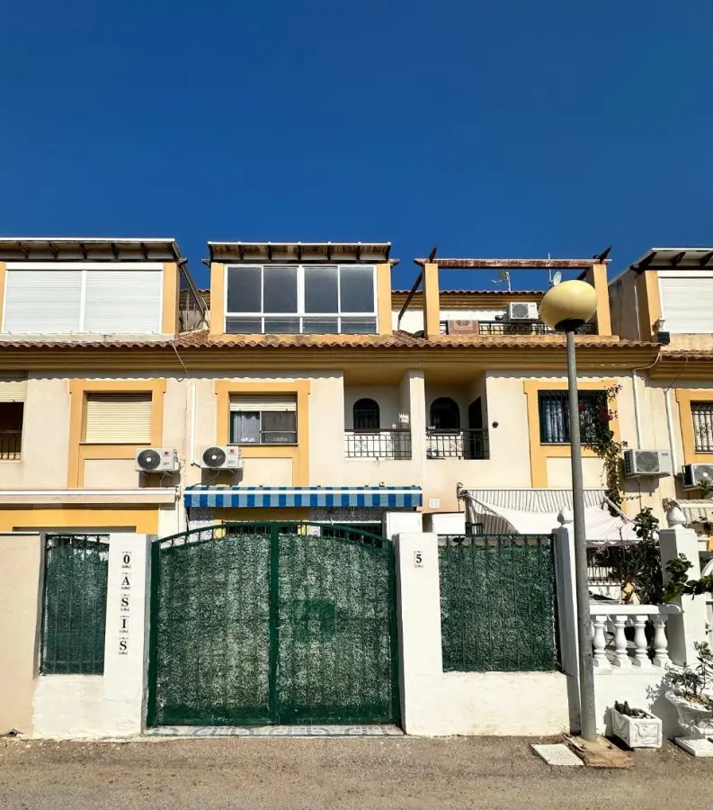 3-bedroom Townhouse In Orihuela Costa, Spain (101 M²)