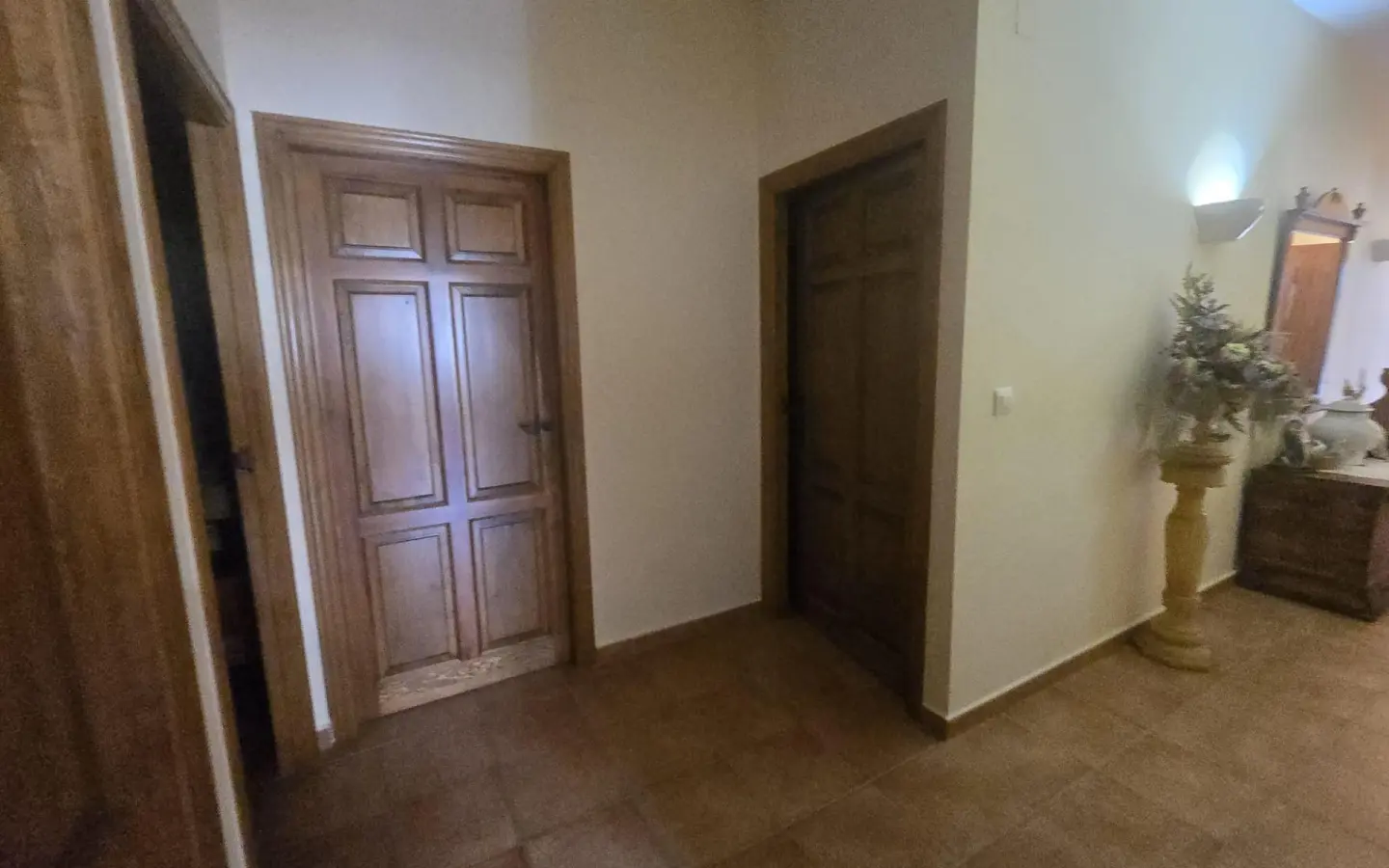 5-bedroom Villa In Murcia, Spain (2.500 M² Plot)