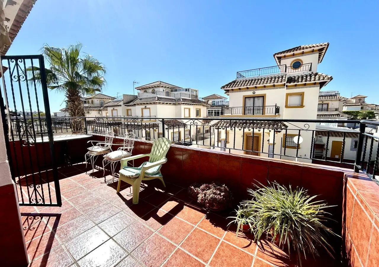 Penthouse Of 90 M² With Sea Views In Orihuela Costa