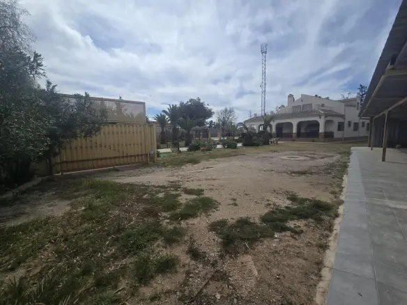 5-bedroom Villa In Murcia, Spain (2.500 M² Plot)