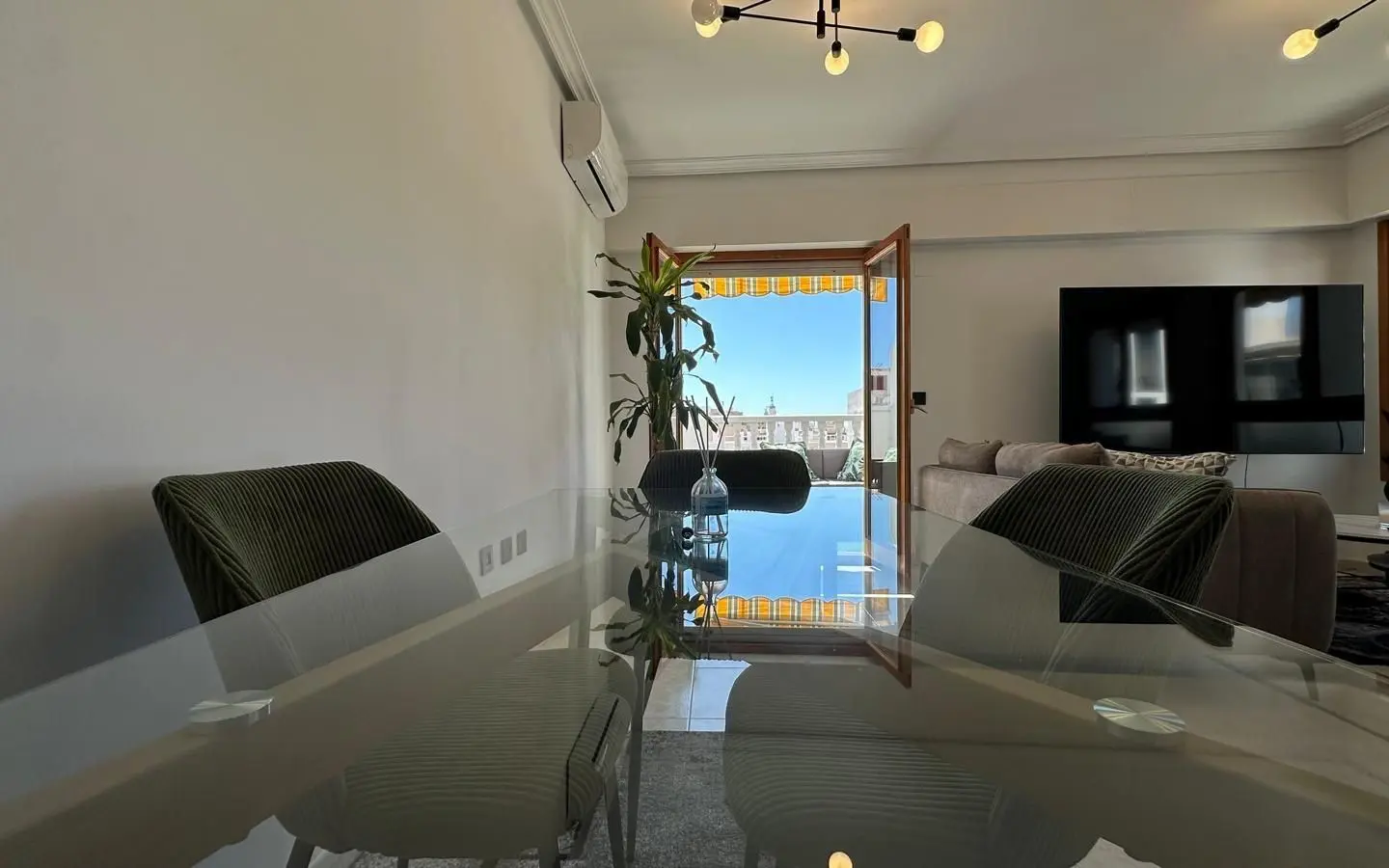 2-bedroom Apartment In Torrevieja, Spain (119 M²)