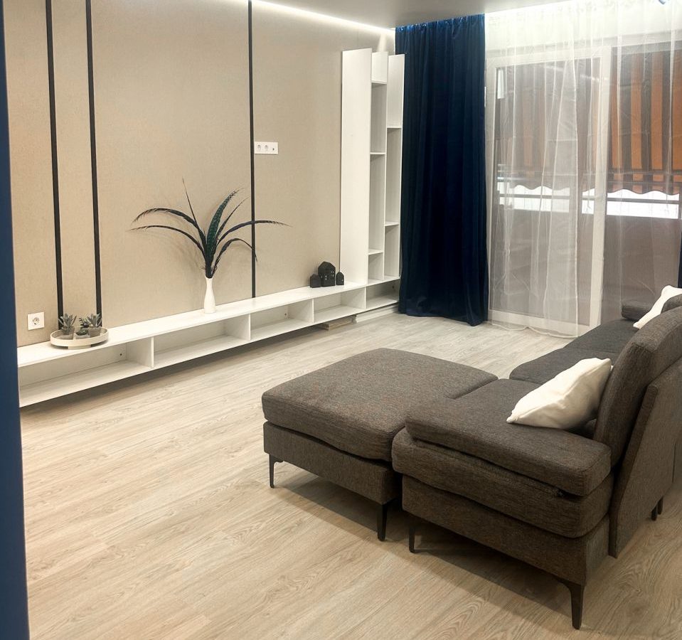 Apartment Of 90 M² In Torrevieja, Spain