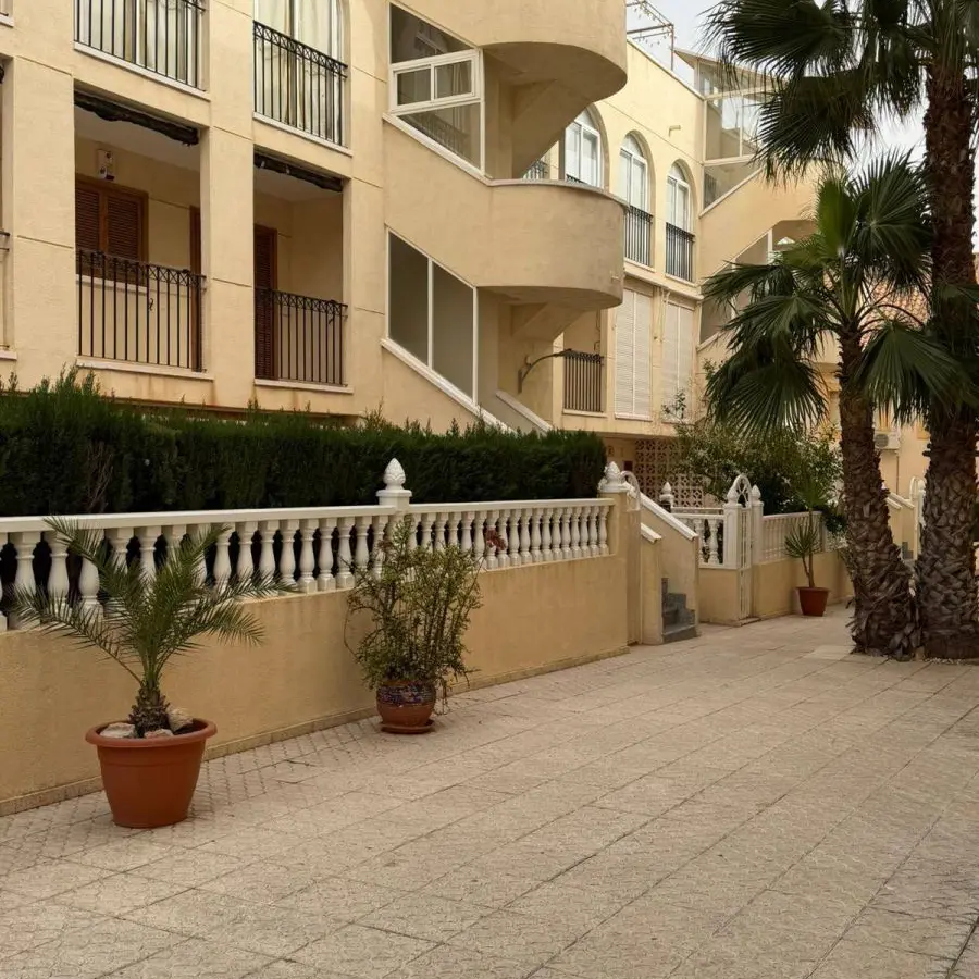 2-bedroom Apartment In Orihuela Costa, Spain (57 M²)