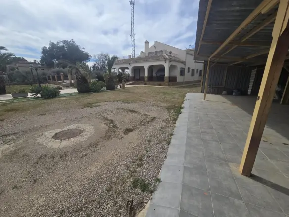 5-bedroom Villa In Murcia, Spain (2.500 M² Plot)