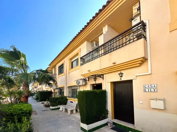 3-bedroom Townhouse In Orihuela Costa, Spain (101 M²)