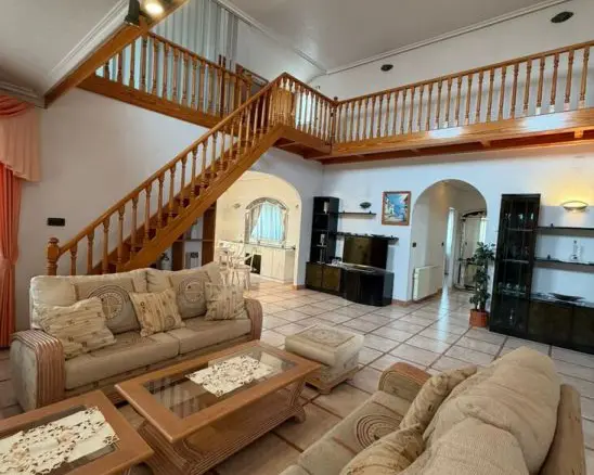 5-bedroom Villa In Orihuela Costa, Spain (130 M²)