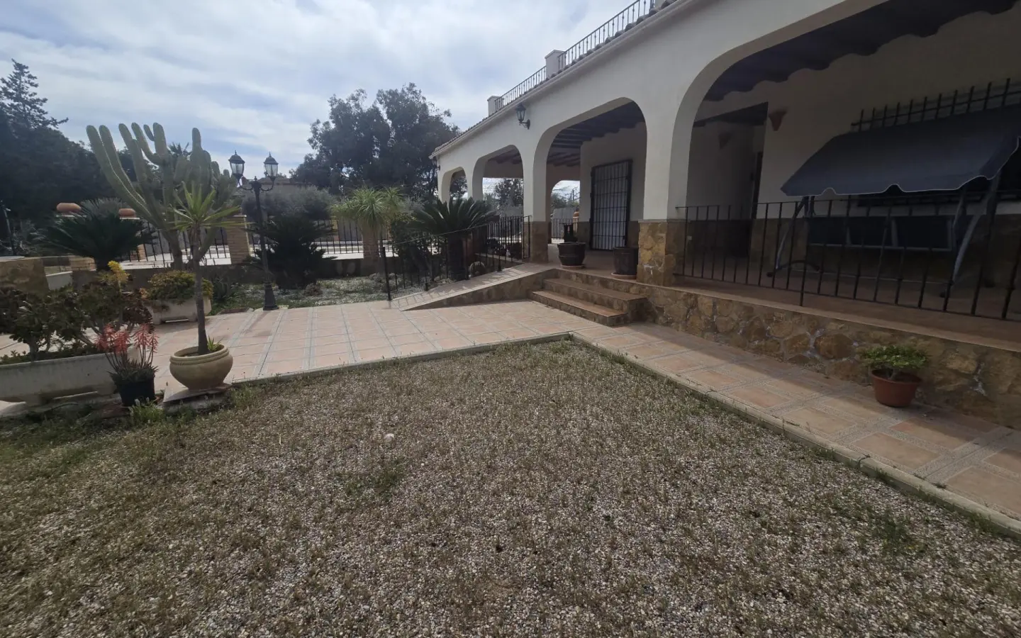 5-bedroom Villa In Murcia, Spain (2.500 M² Plot)