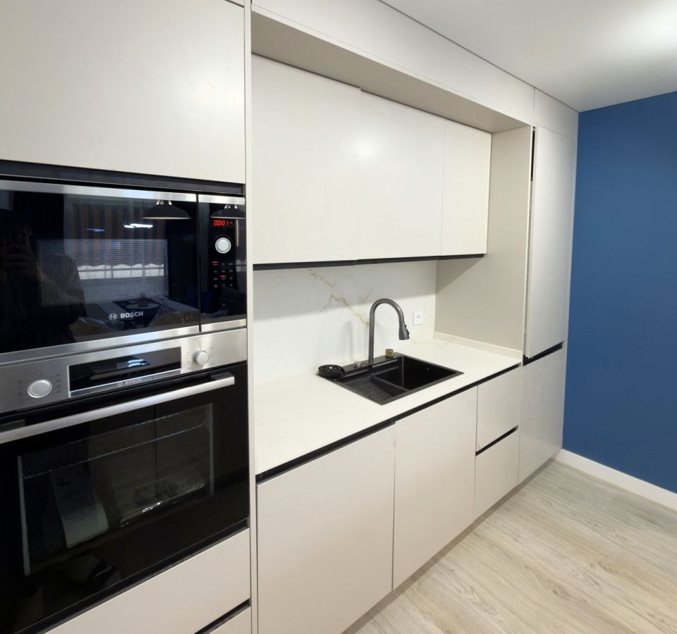 Apartment Of 90 M² In Torrevieja, Spain