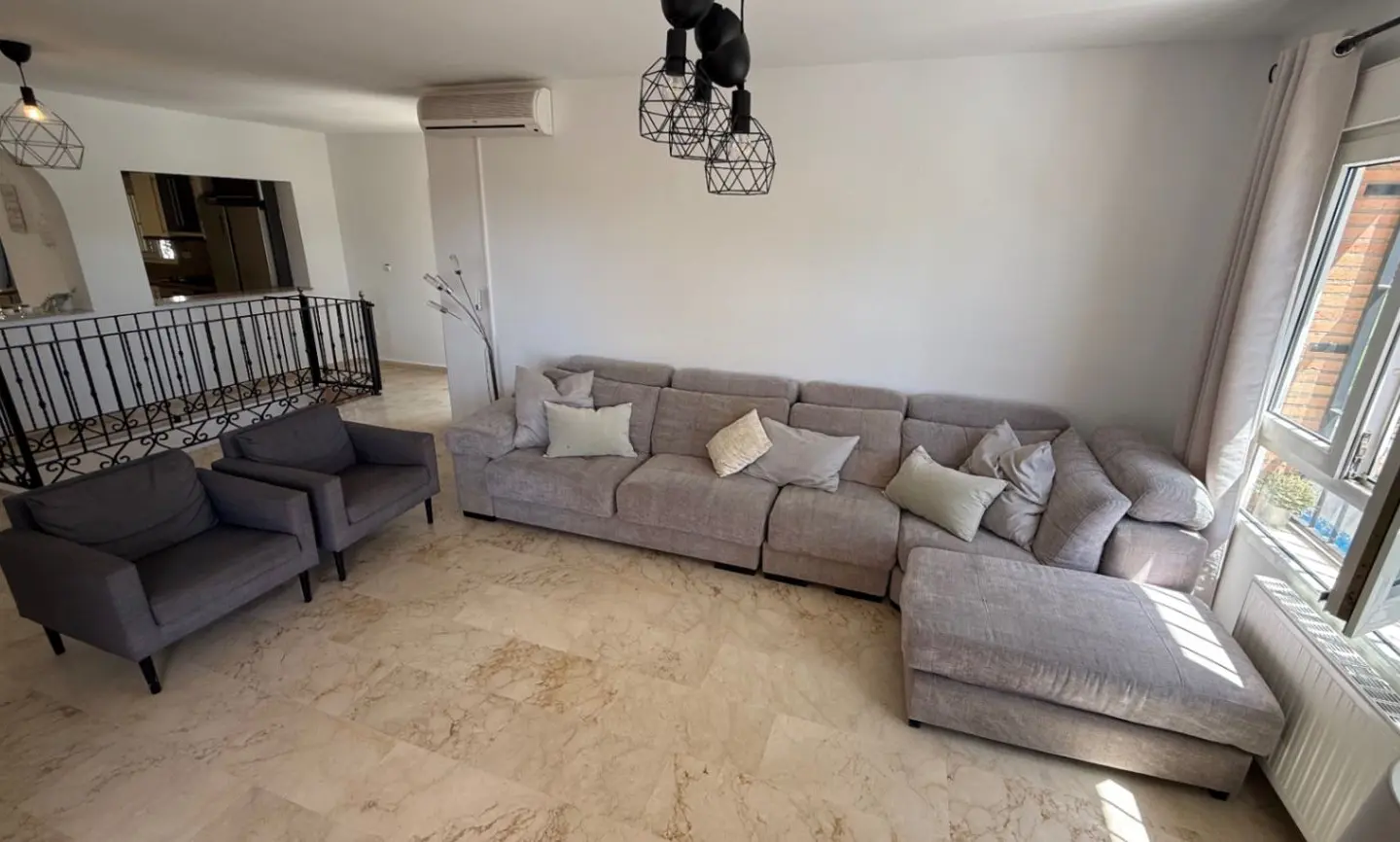 4-bedroom Villa In Orihuela, Spain (137 M²)