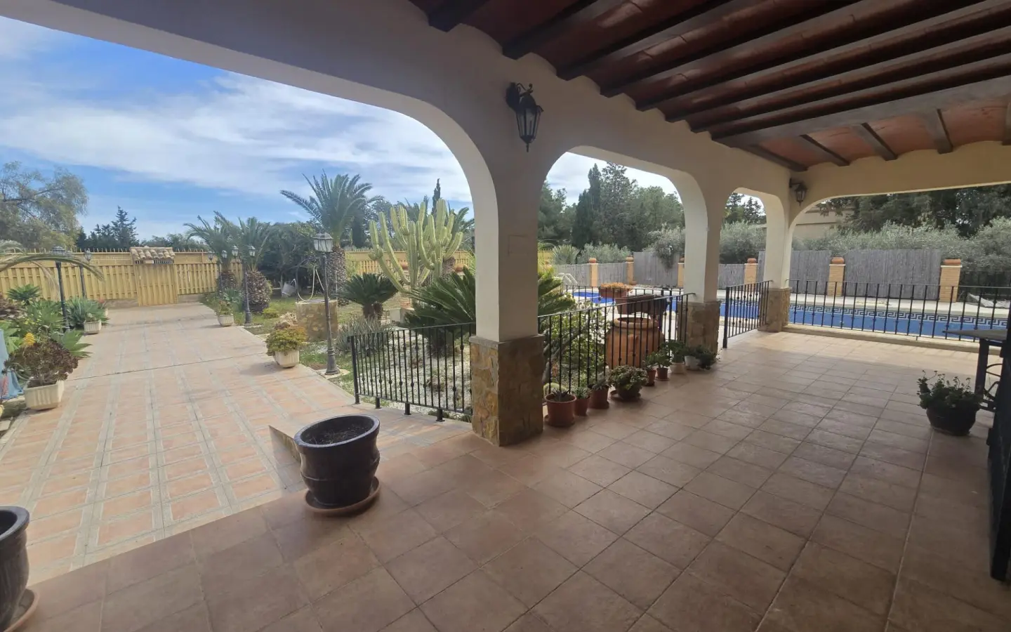 5-bedroom Villa In Murcia, Spain (2.500 M² Plot)