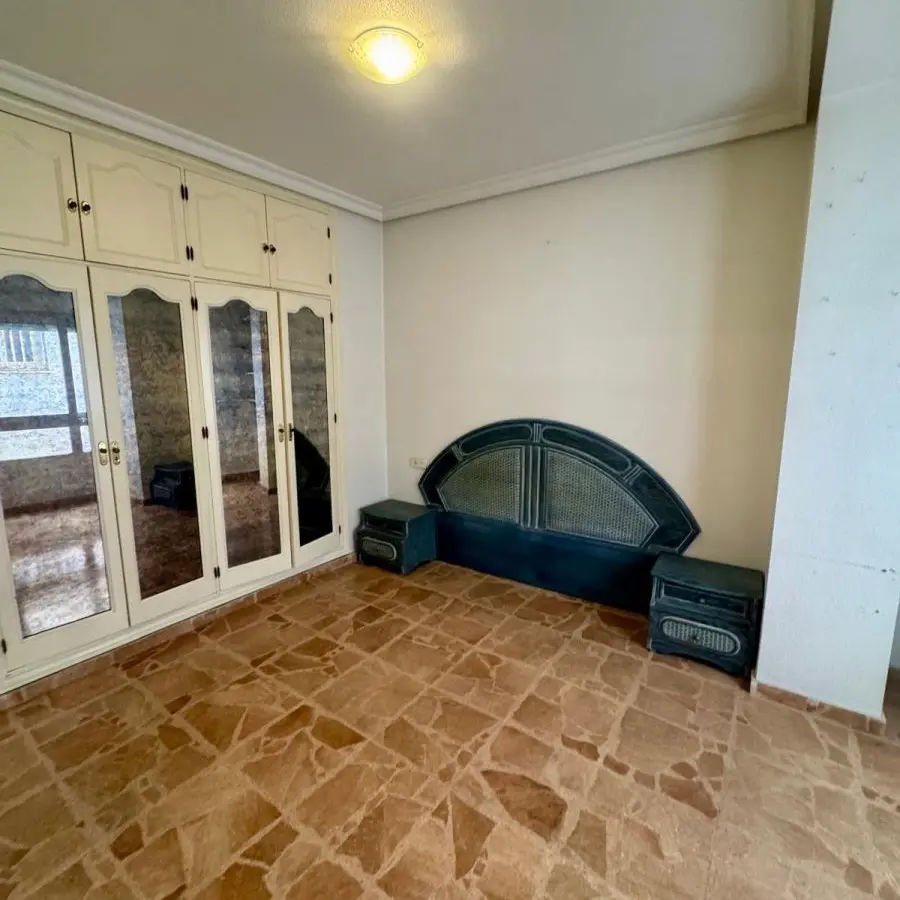 5-bedroom Apartment In Torrevieja, Spain (243 M²)