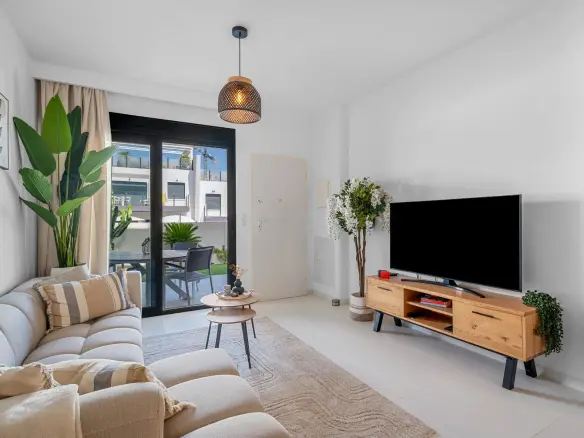 2-bedroom Apartment In San Miguel De Salinas, Spain (65 M²)