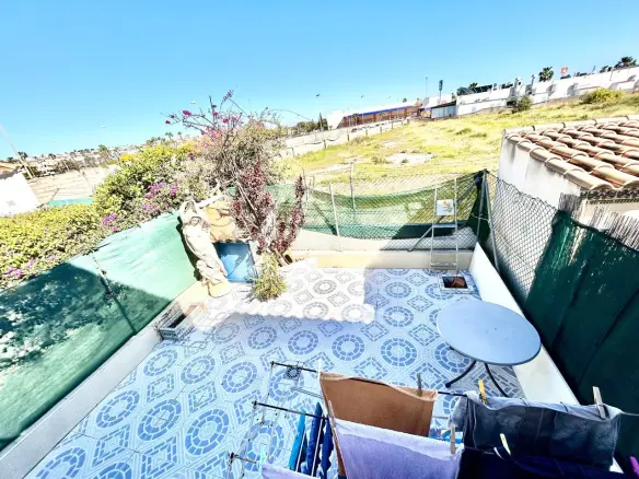 2-bedroom Apartment In Orihuela Costa, Spain (90 M²)
