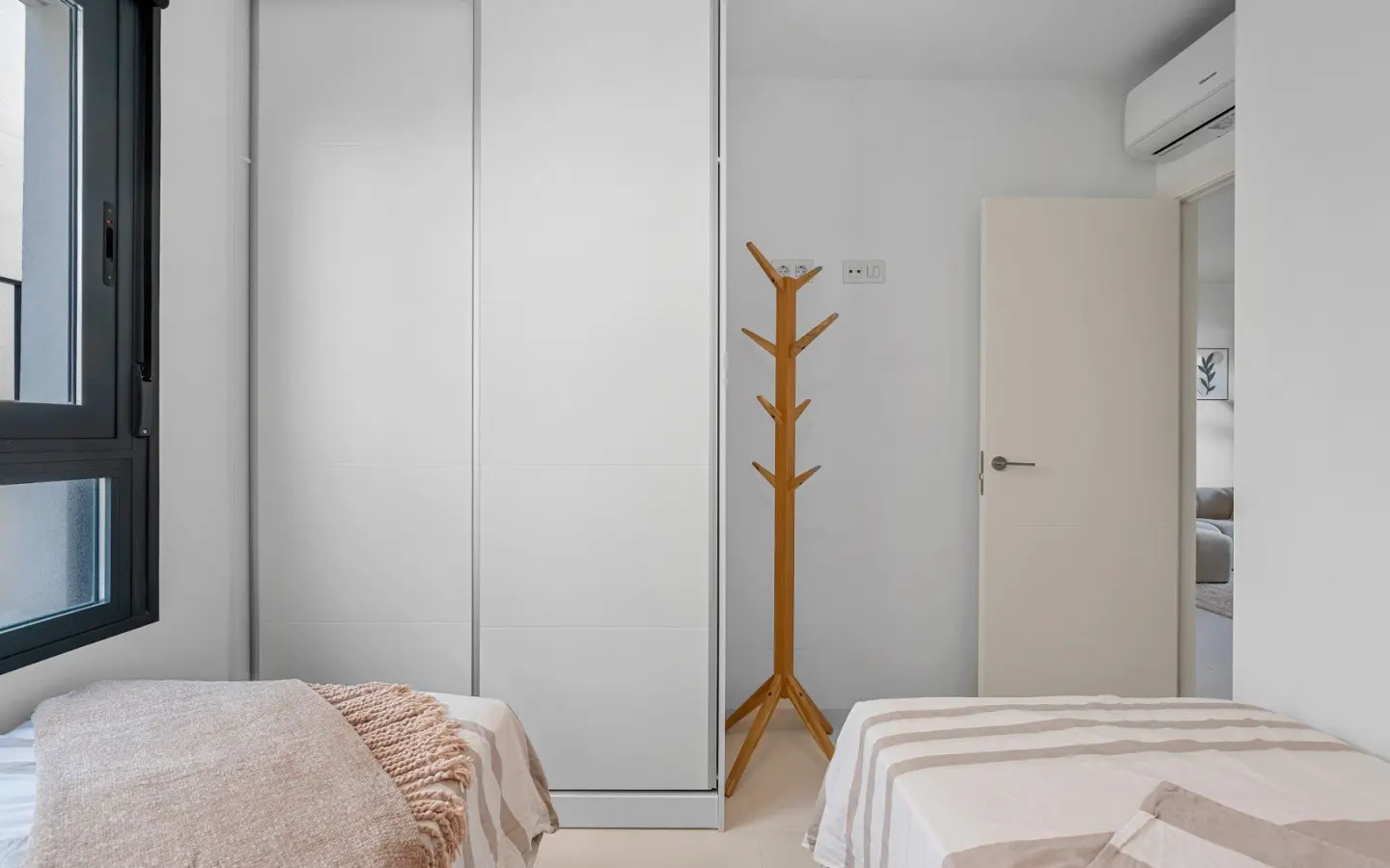 2-bedroom Apartment In San Miguel De Salinas, Spain (65 M²)