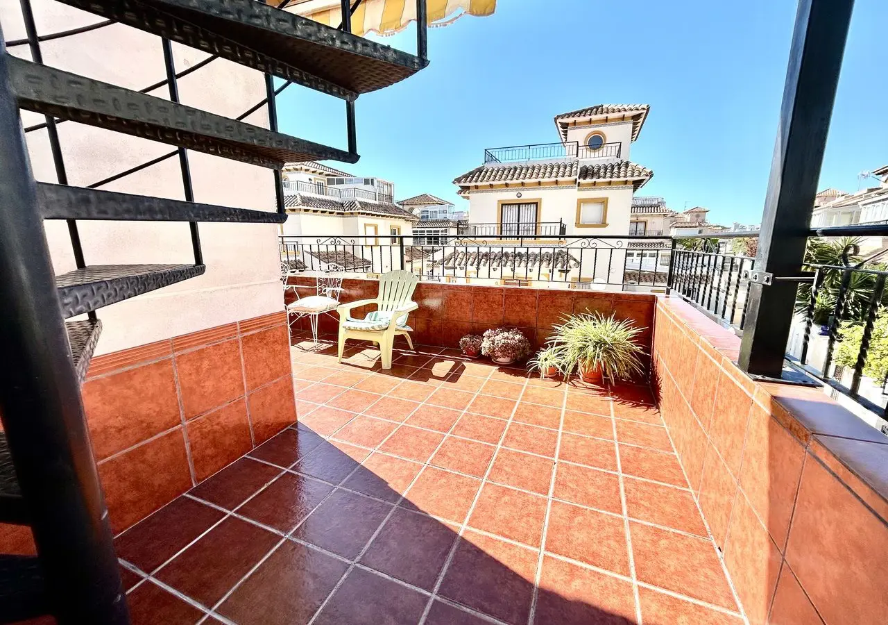 2-bedroom Apartment In Orihuela Costa, Spain (90 M²)