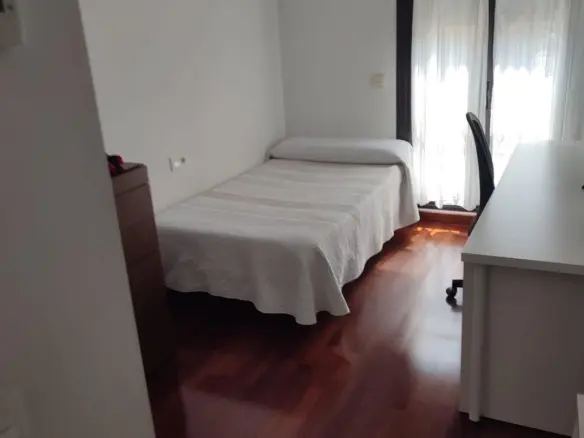 4-bedroom Apartment In Orihuela, Spain (140 M²)