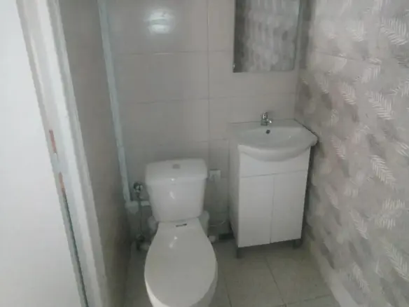Flat In Center Of Thessaloniki, Greece (15 M²)