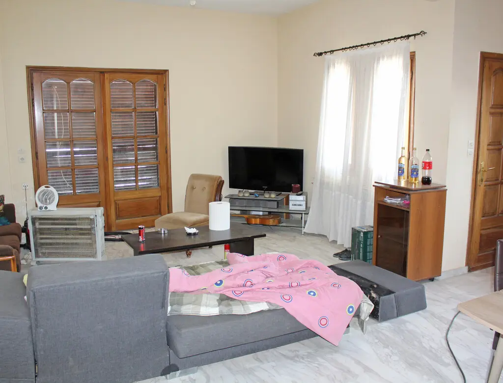 3-bedroom Flat In Paralia, Greece (156 M²)