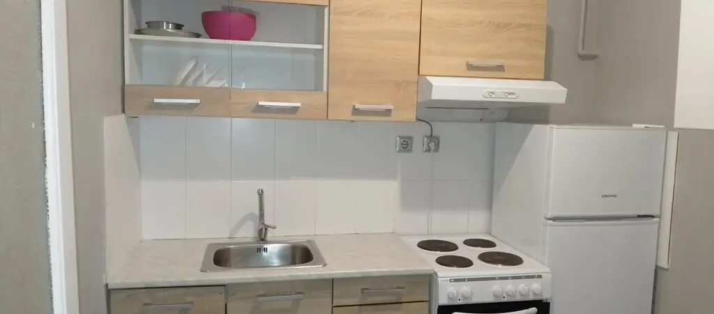 Flat In Center Of Thessaloniki, Greece (224 M²)