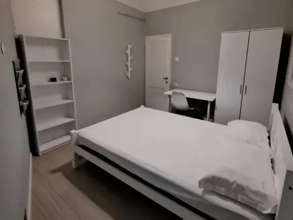 Flat In Center Of Thessaloniki, Greece (224 M²)