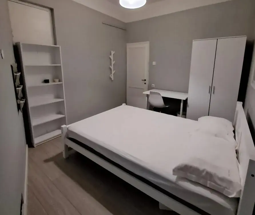 Flat In Center Of Thessaloniki, Greece (224 M²)