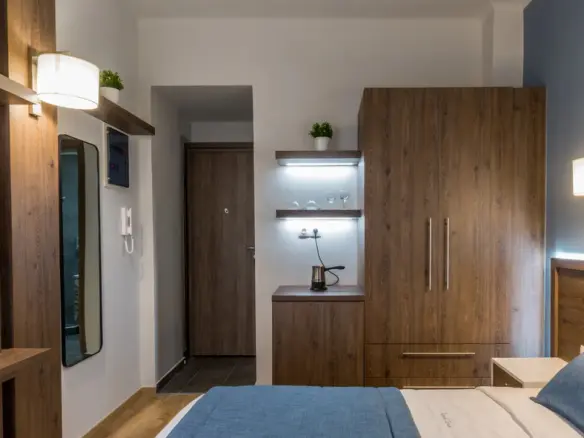 Flat In Center Of Thessaloniki, Greece (224 M²)