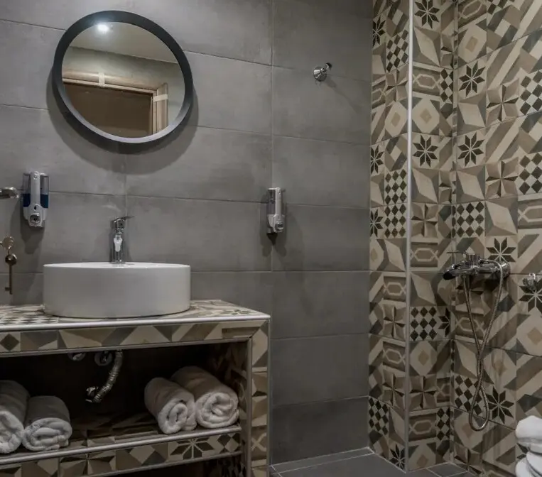 Flat In Center Of Thessaloniki, Greece (224 M²)