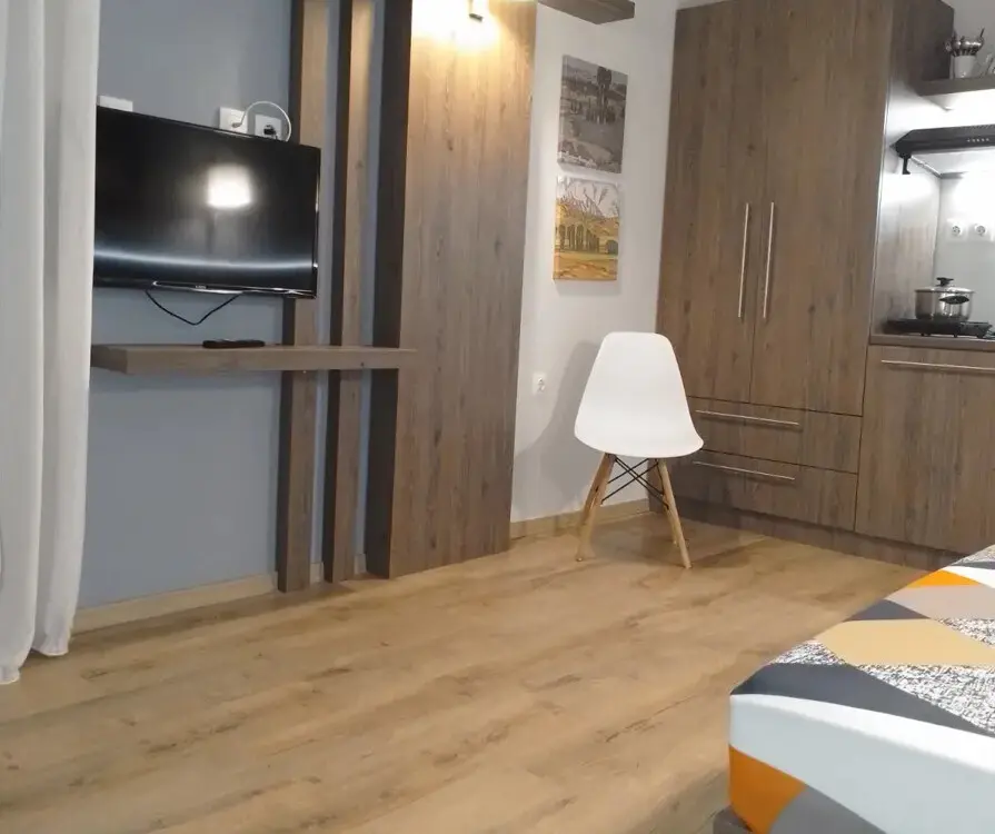 Flat In Center Of Thessaloniki, Greece (224 M²)