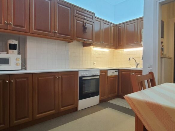 Duplex Apartment Of 115 M² With 2 Bedrooms, 1 Bathroom, Balcony, Fitted Wardrobes, Equipped Kitchen, Air Conditioning.