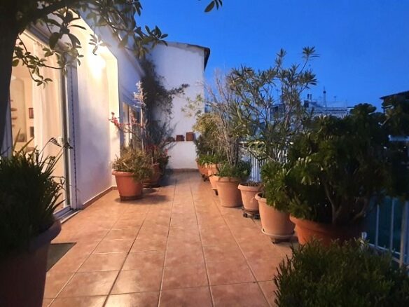 Duplex Apartment Of 115 M² With 2 Bedrooms, 1 Bathroom, Balcony, Fitted Wardrobes, Equipped Kitchen, Air Conditioning.