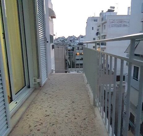 Duplex Apartment Of 115 M² With 2 Bedrooms, 1 Bathroom, Balcony, Fitted Wardrobes, Equipped Kitchen, Air Conditioning.