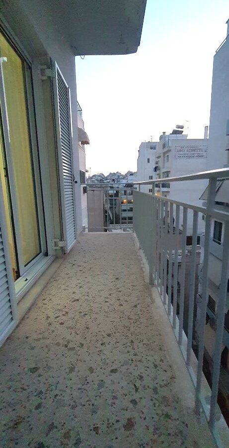 Duplex Apartment Of 115 M² With 2 Bedrooms, 1 Bathroom, Balcony, Fitted Wardrobes, Equipped Kitchen, Air Conditioning.