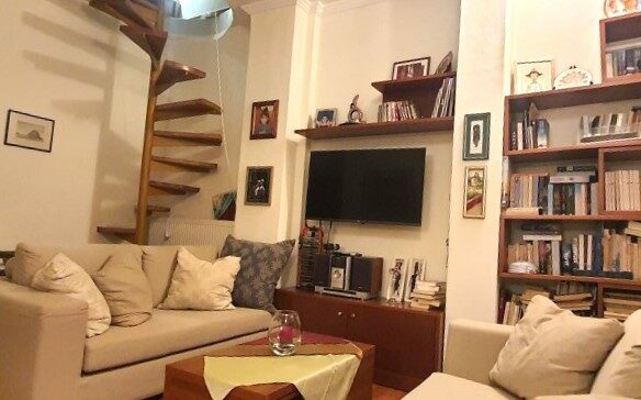 Duplex Apartment Of 115 M² With 2 Bedrooms, 1 Bathroom, Balcony, Fitted Wardrobes, Equipped Kitchen, Air Conditioning.