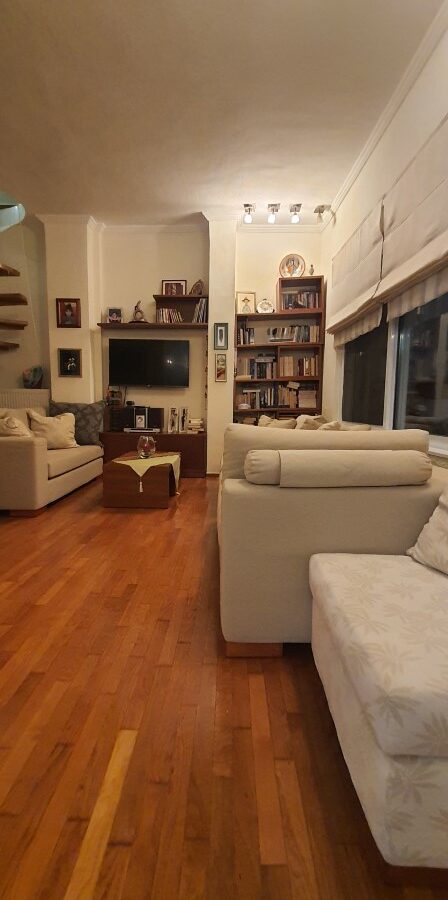 Duplex Apartment Of 115 M² With 2 Bedrooms, 1 Bathroom, Balcony, Fitted Wardrobes, Equipped Kitchen, Air Conditioning.