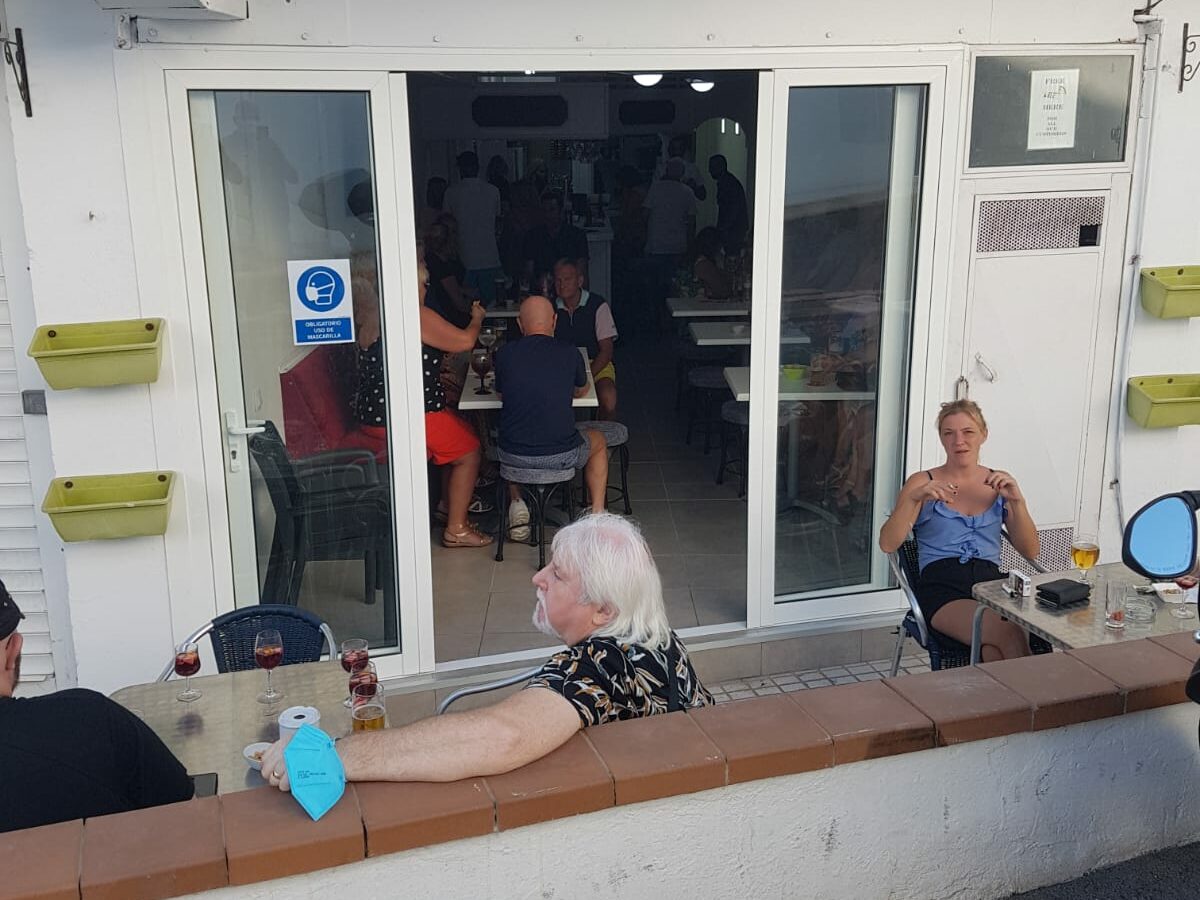 Freehold Bar In Tenerife South
