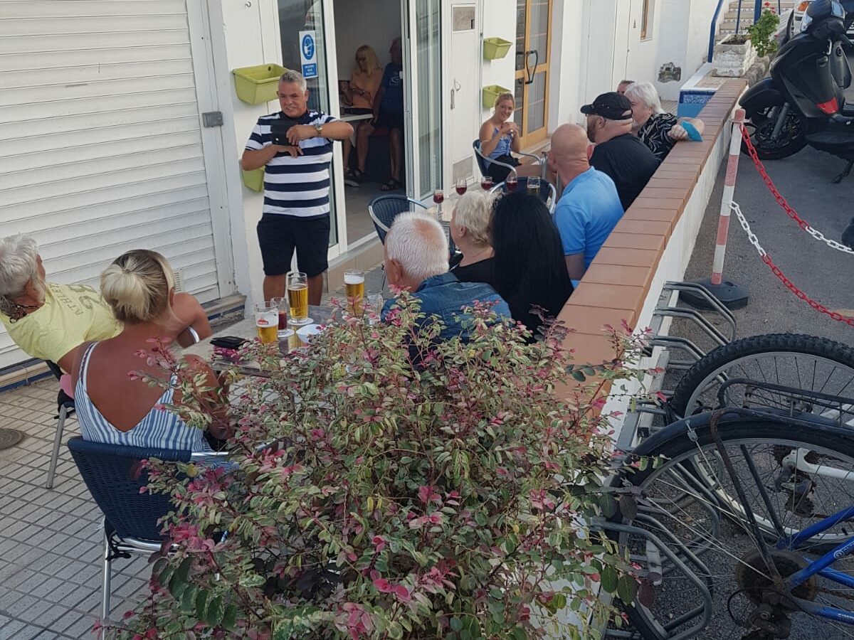 Freehold Bar In Tenerife South