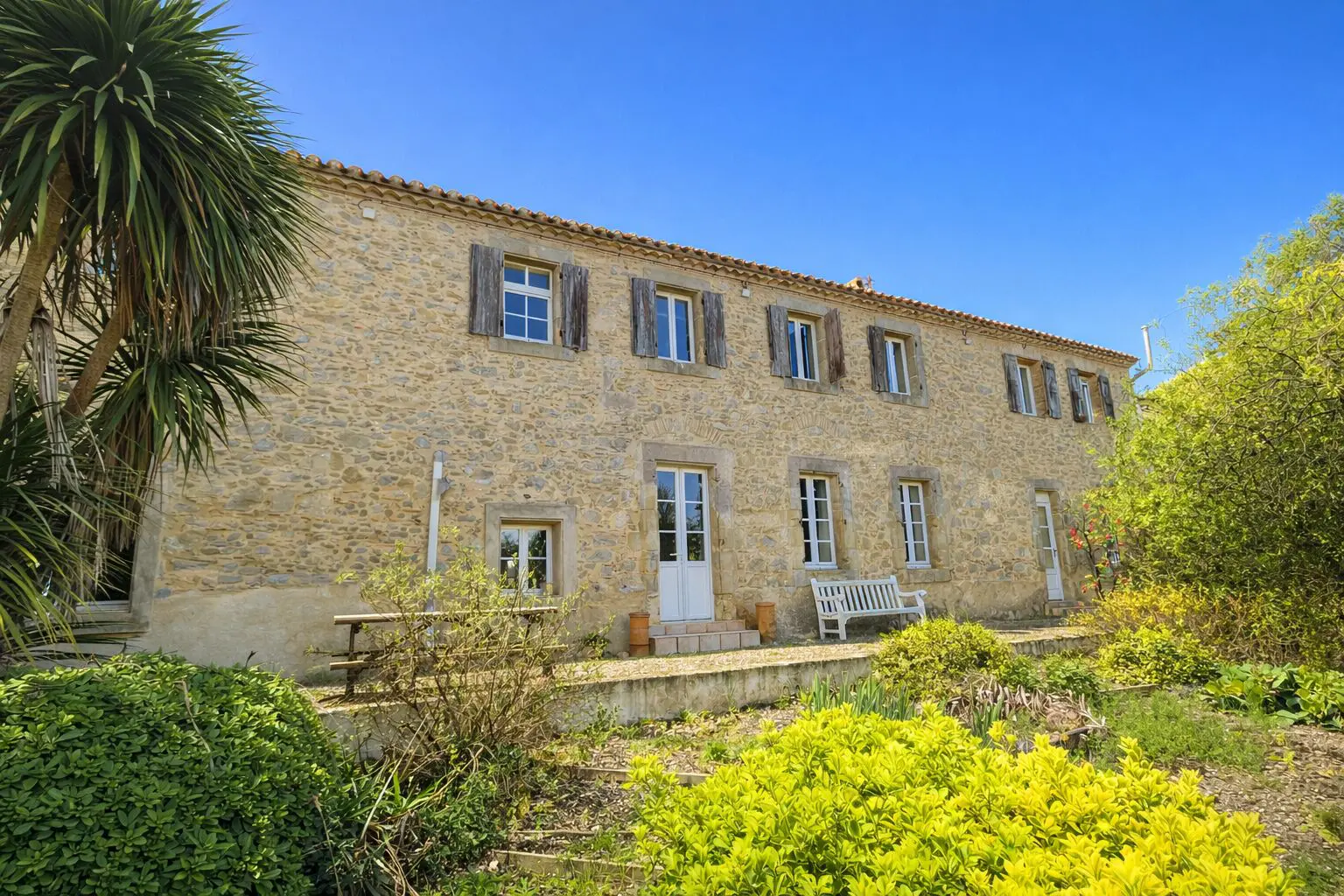 Country House Of 250 M² With Privacy, Views And Pool In Carcassonne
