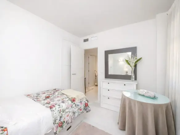 3-bedroom Flat In Finestrat, Spain (254 M²)