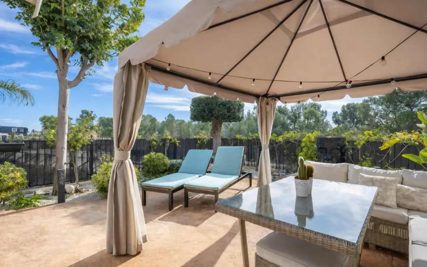 3-bedroom Flat In Finestrat, Spain (254 M²)