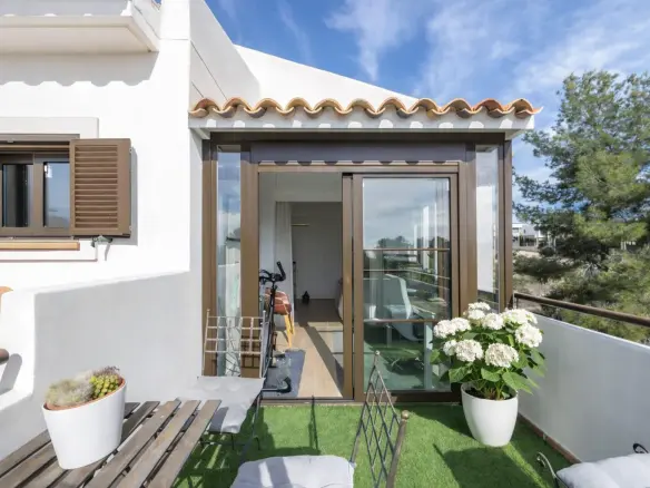 3-bedroom Flat In Finestrat, Spain (254 M²)