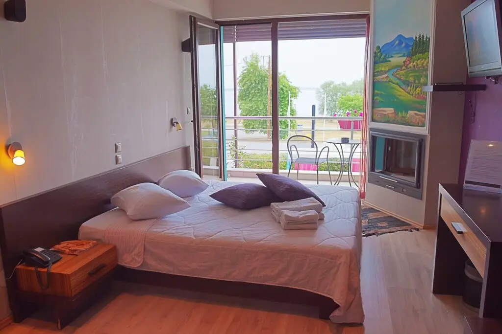 Hotel Of 340 M² On The Olympic Coast